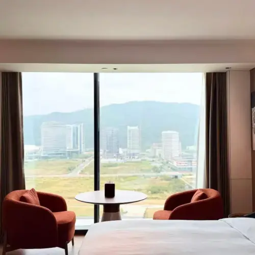Deluxe River View Twin Beds Room