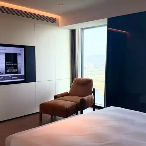 Excutive River View Suite