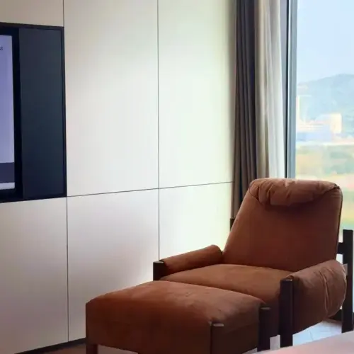 Excutive River View Suite