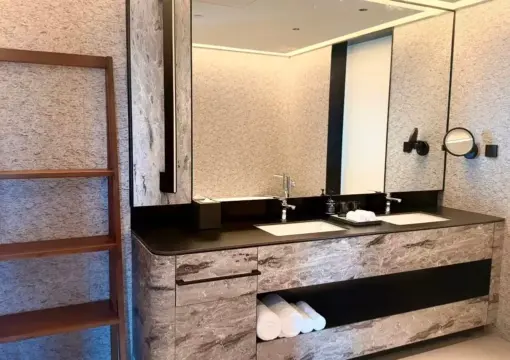 Excutive River View Suite